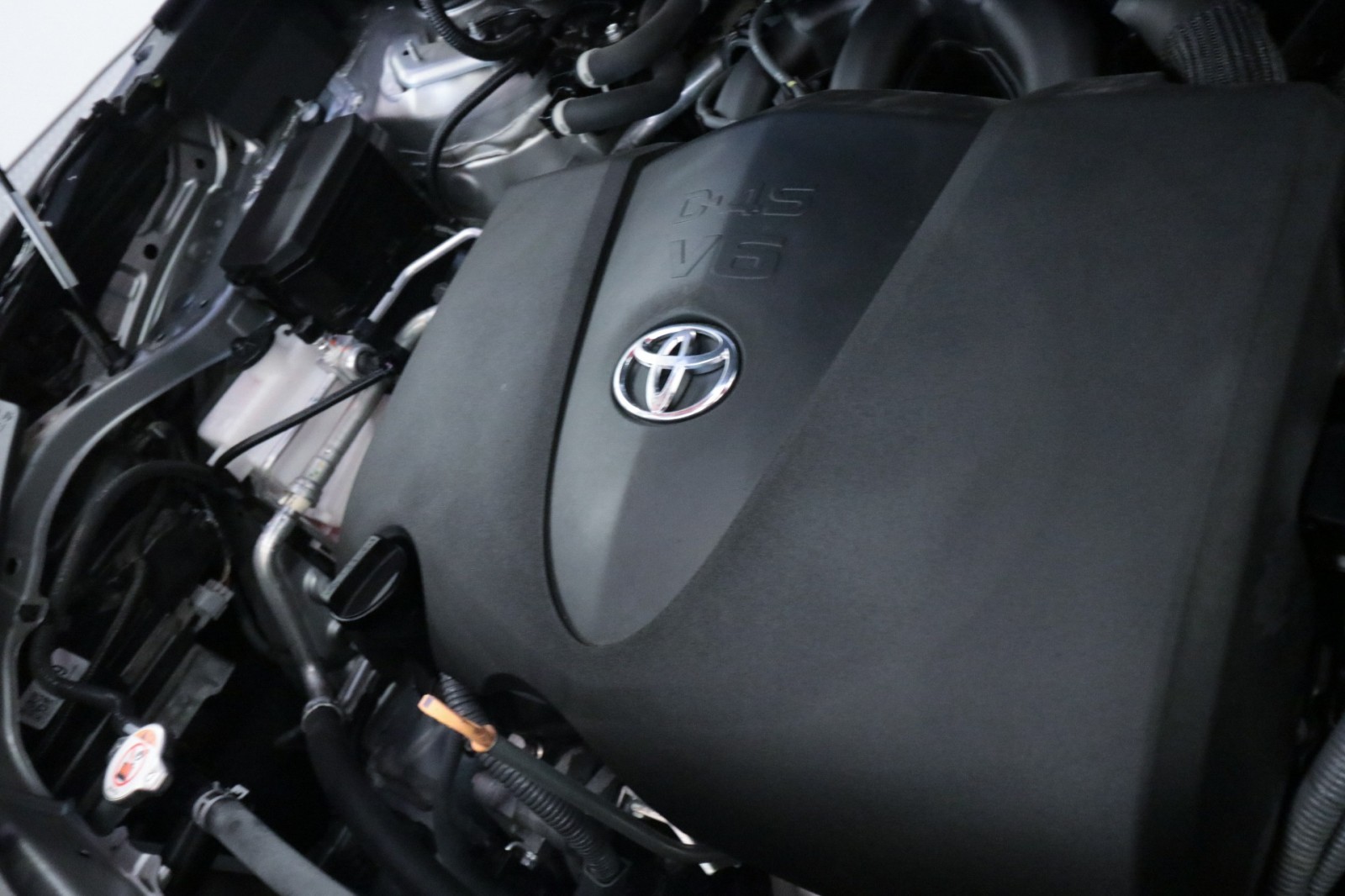 Used Car 2022 Toyota Highlander  L For Sale Under $30,000 In Austin, Texas