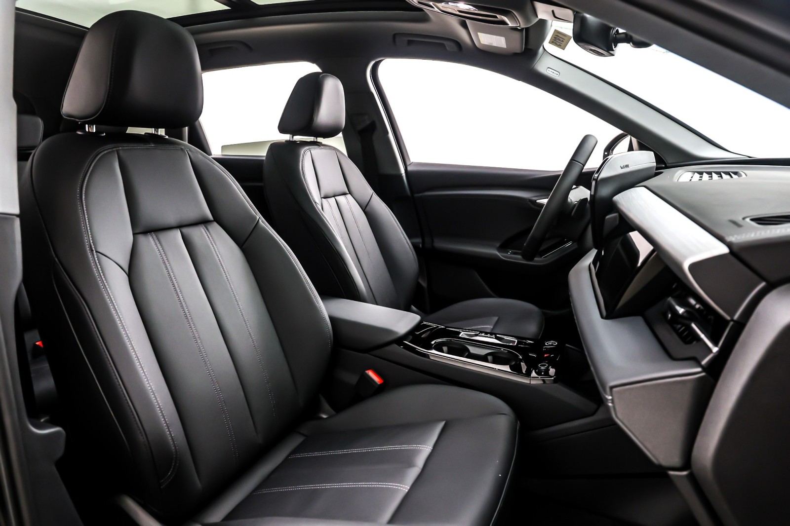 New 2025 Mythos Black Metallic Audi Premium quattro image 7