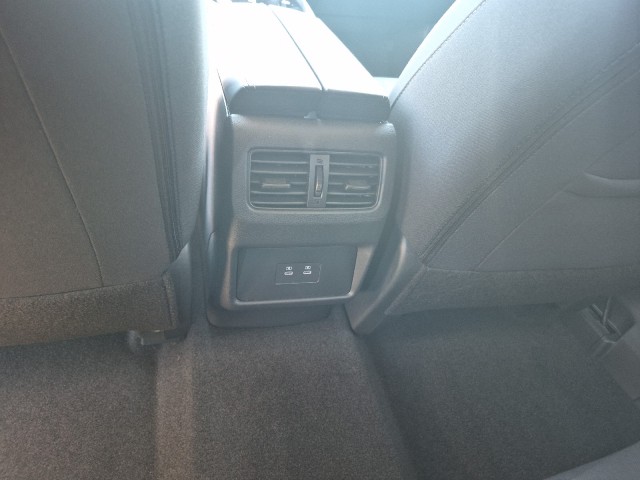 NissanRogue36