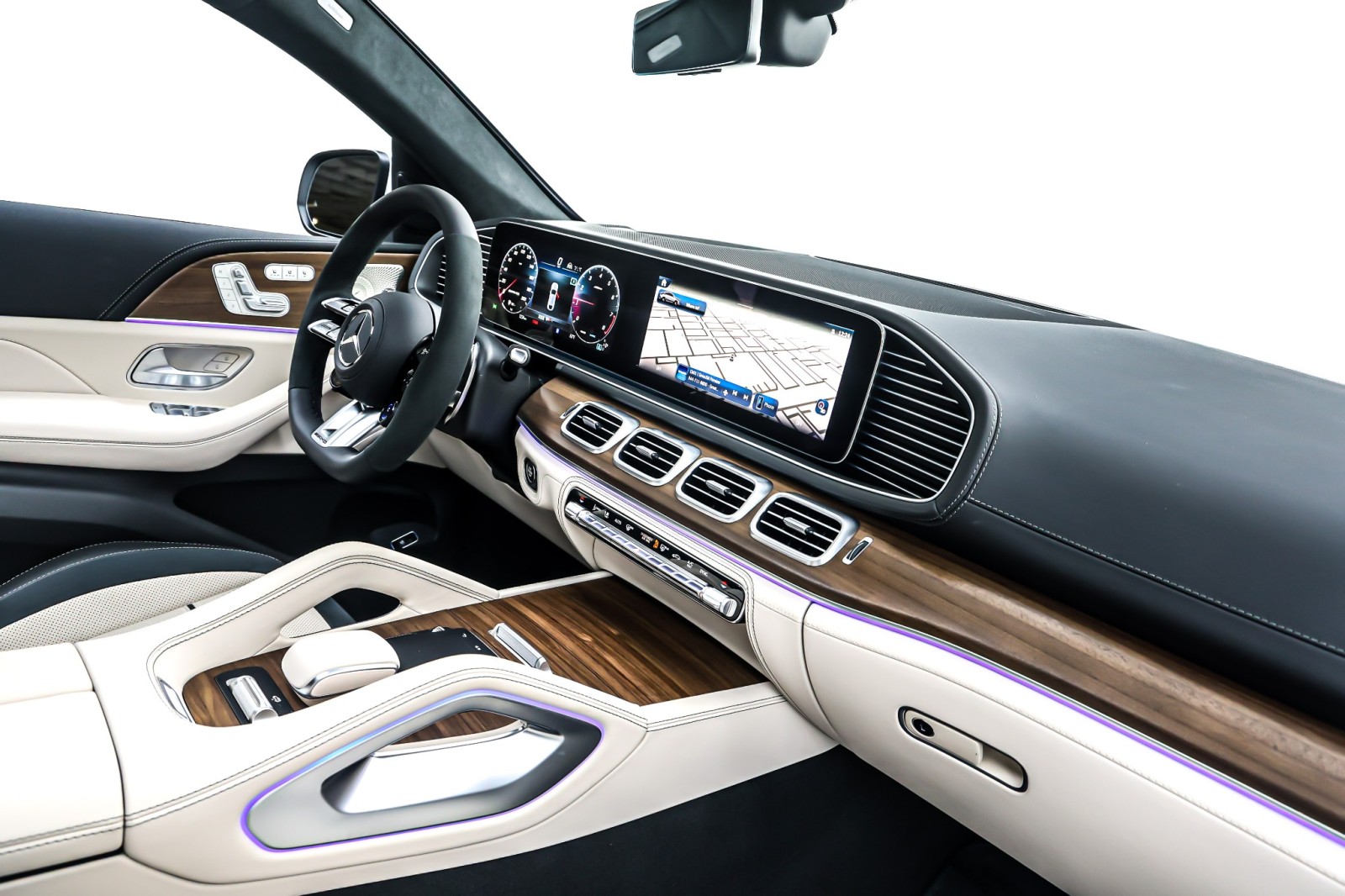 New 2026 MANUFAKTUR Moonlight White Metallic Mercedes-Benz AMG® GLE 63 S image 5