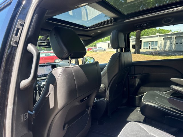 ChryslerPacifica35