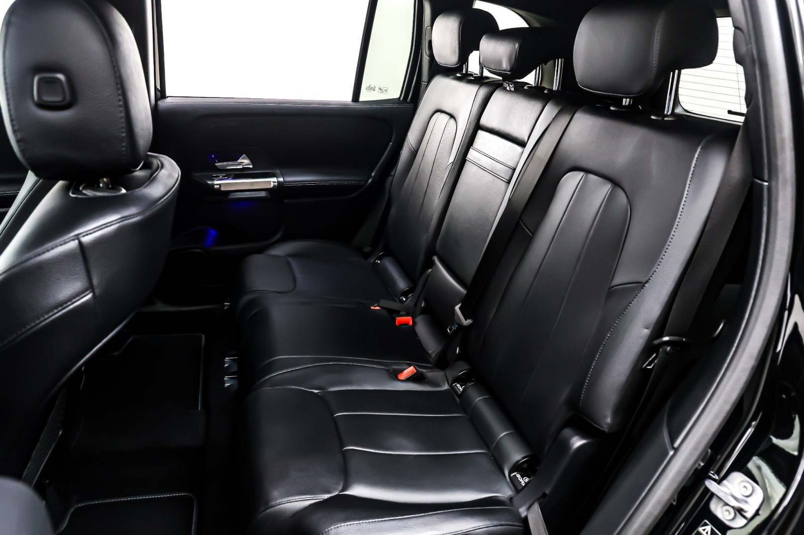 New 2026 Night Black Mercedes-Benz GLB 250 image 8