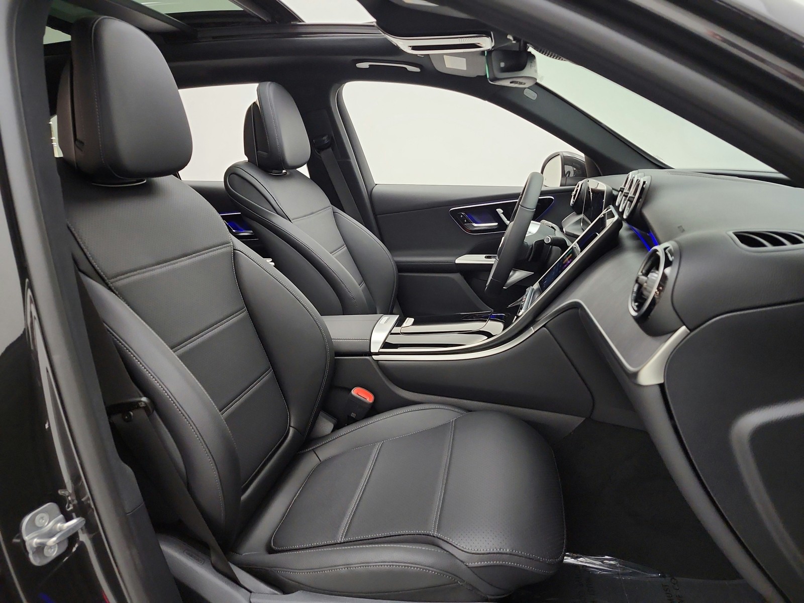 New 2027 Graphite Grey Metallic Mercedes-Benz GLC 300 SUV image 15