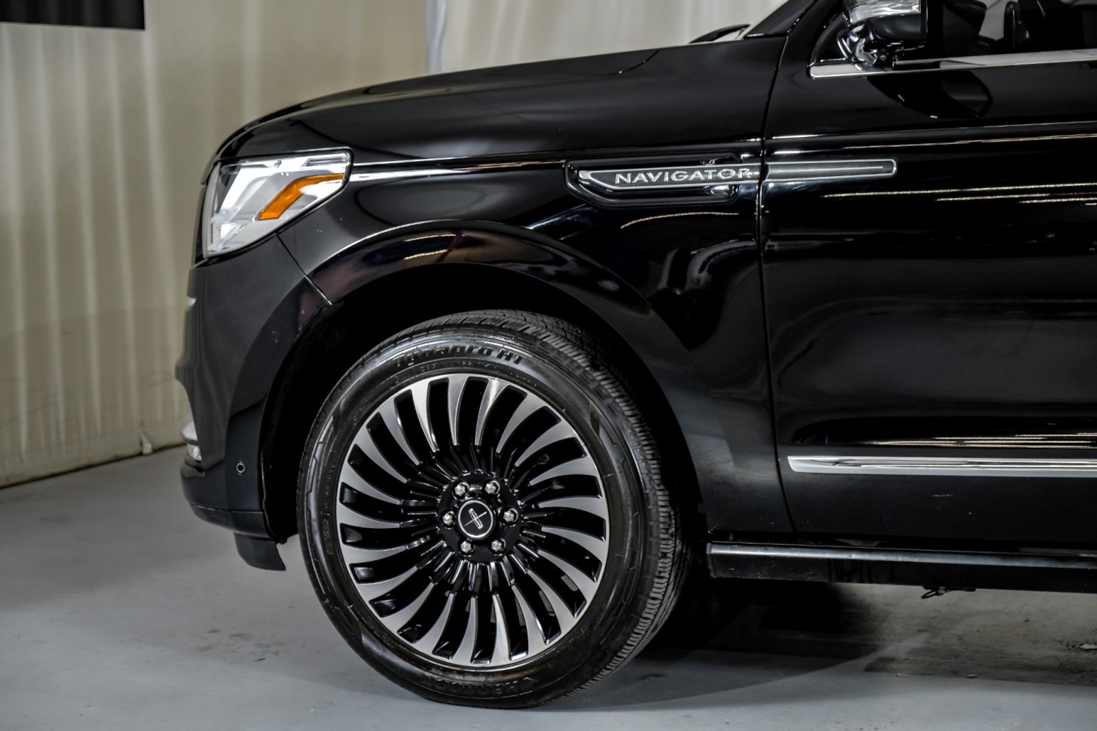 2020 Lincoln Navigator Black Label 12