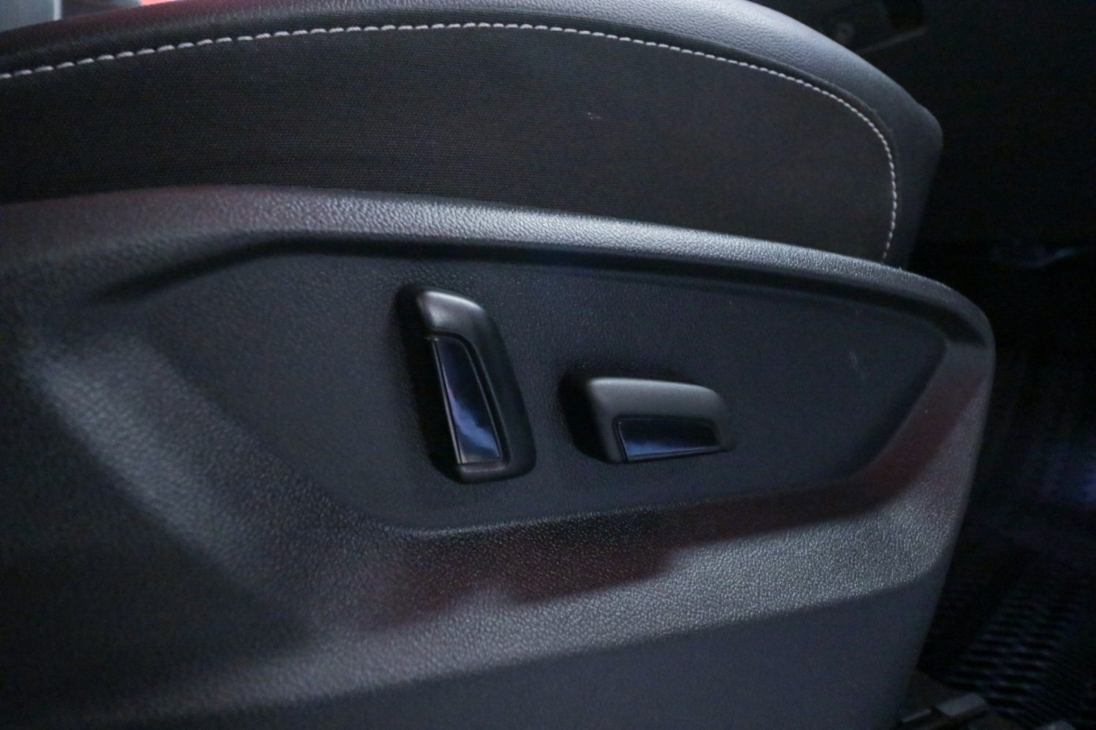 Used Car 2024 Volkswagen Atlas  2.0t Sel Premium R-line For Sale Under $40,000 In Austin, Texas