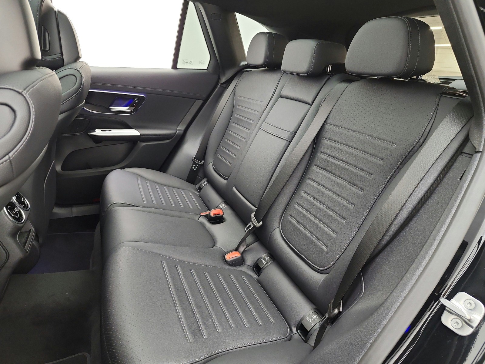 New 2026 Black Mercedes-Benz GLC 300 4MATIC® SUV image 11