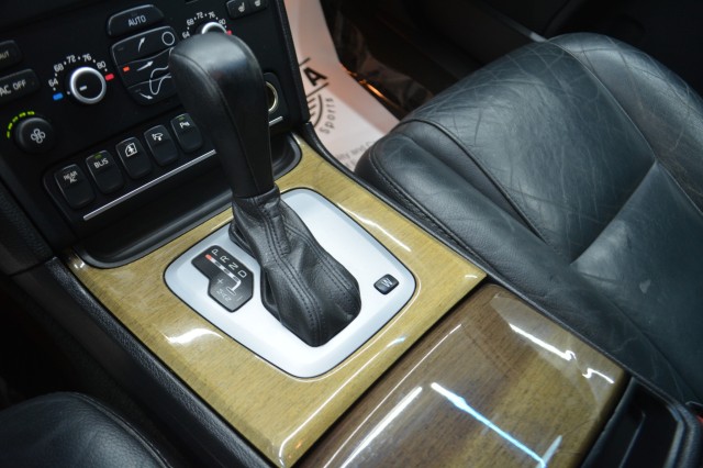 Used 2010 Volvo XC90 I6 SUV for sale in Geneva NY