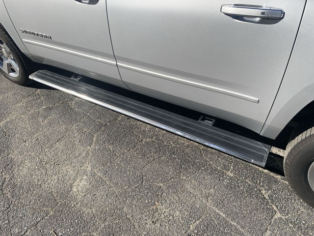 2019 Chevrolet Suburban Premier 37