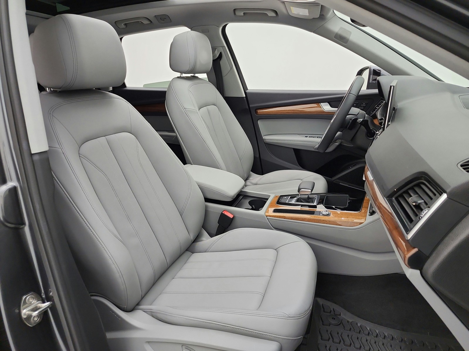 Used 2023 Daytona Gray Pearl Effect Audi S line Premium Plus image 20