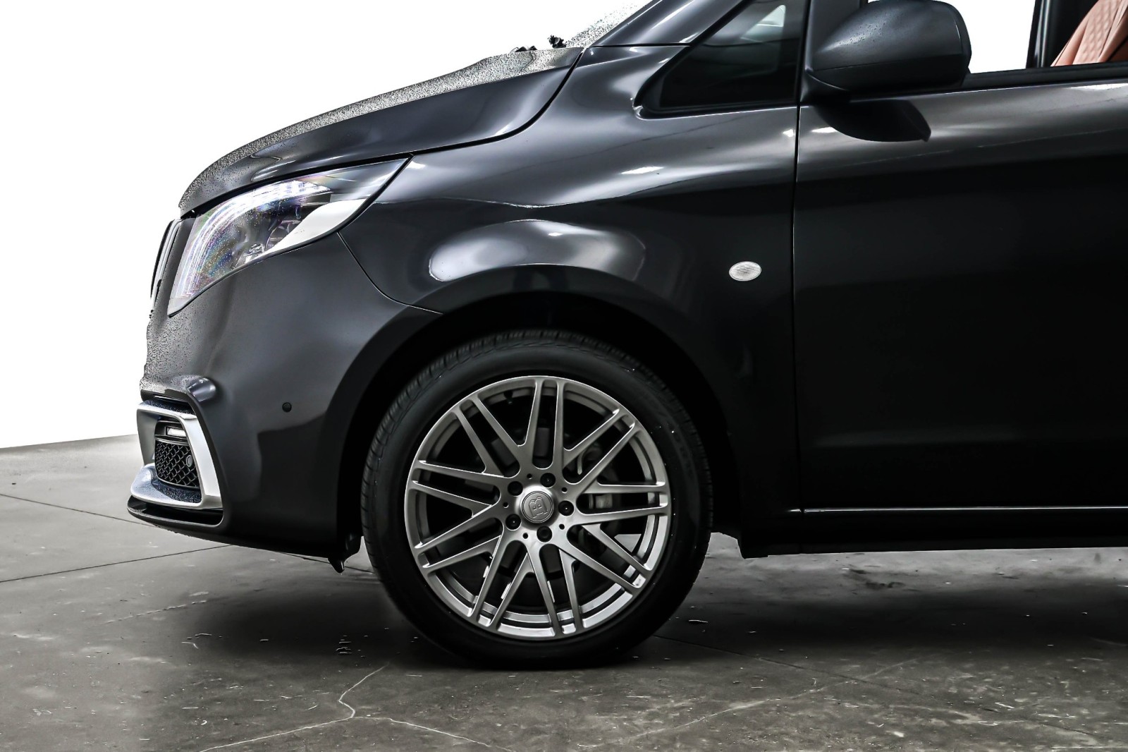 Used 2023 Graphite Grey Metallic Mercedes-Benz Standard Roof 126 Wheelbase image 10