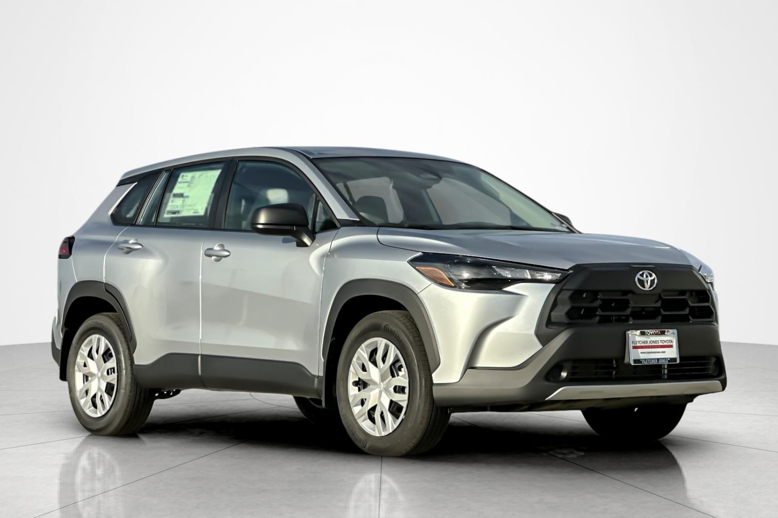 2026 Toyota Corolla Cross L photo 7