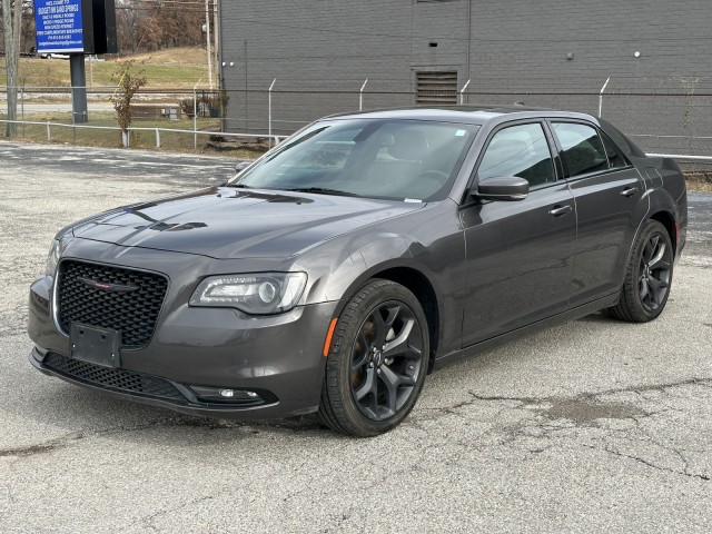 2022 Chrysler 300 300S 7