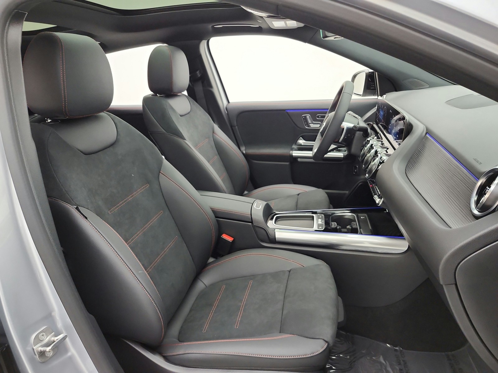 New 2026 Cirrus Silver Metallic Mercedes-Benz GLA 250 SUV image 14