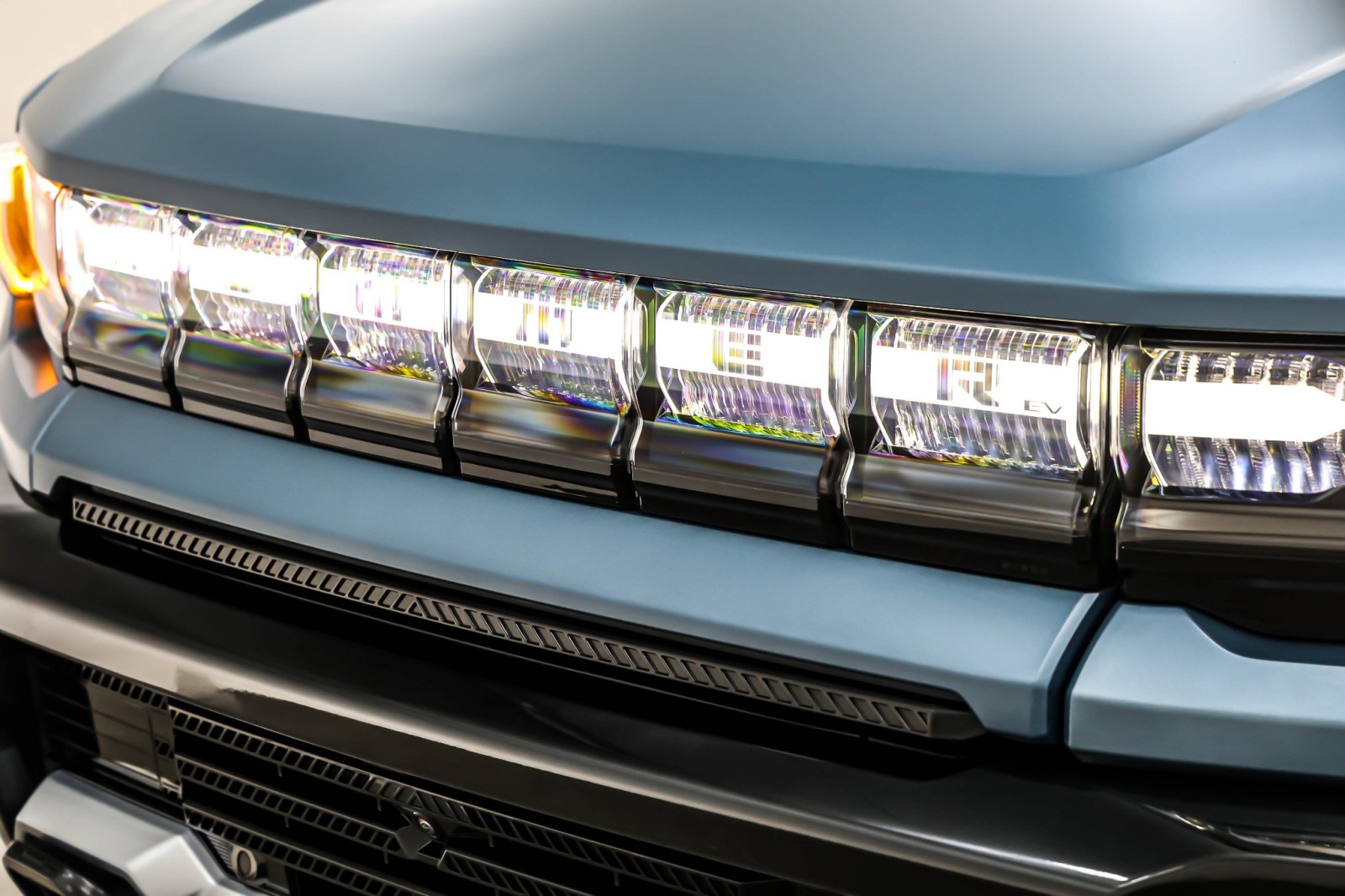 Used 2024 Neptune Blue Matte GMC e4WD Crew Cab 3X image 13