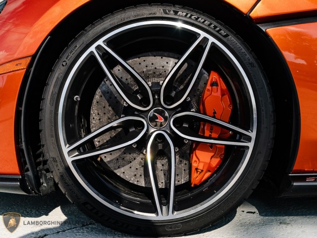 McLaren 570S