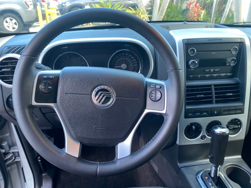 2010 Mercury Mountaineer 1 OWNER LOW MILES 78,753 in , 