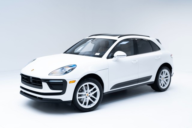 2025  Macan  in , 