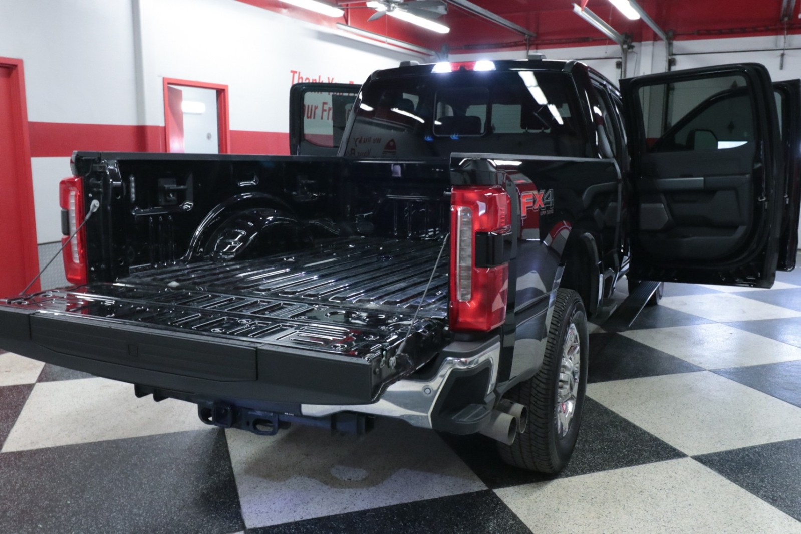 Used Car 2023 Ford Super Duty F-250 Srw  Lariat For Sale Under $80,000 In Austin, Texas