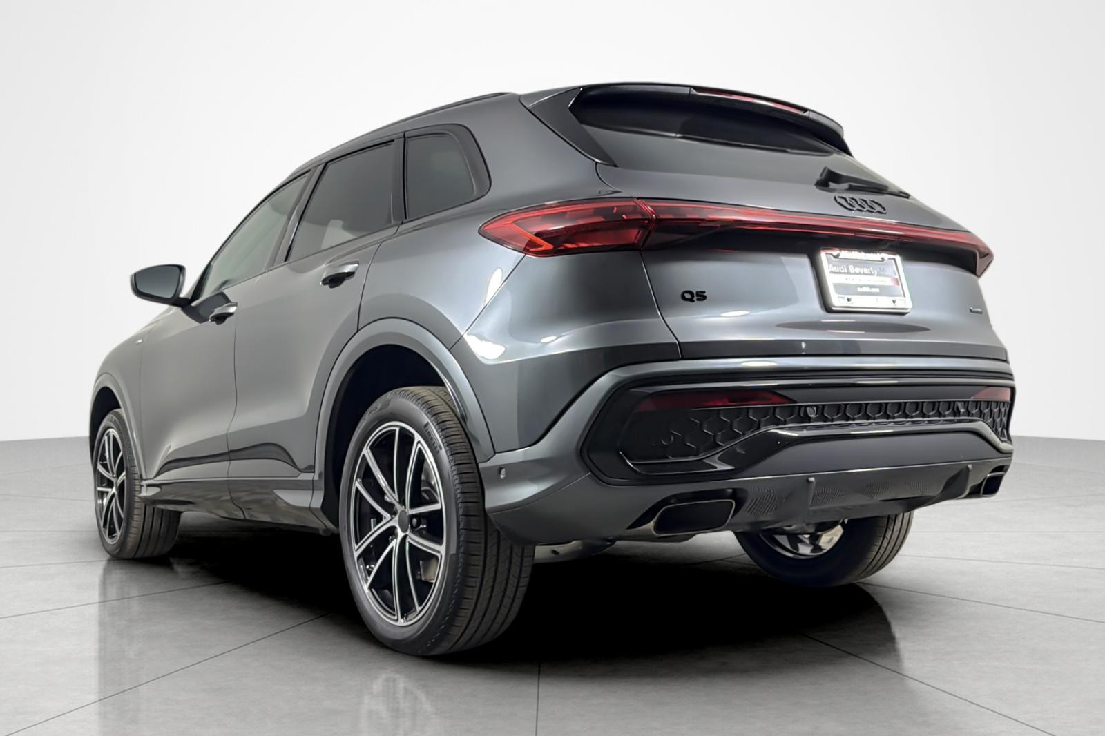 New 2026 Daytona Gray Pearl Effect Audi Premium Plus 2.0 TFSI quattro image 4