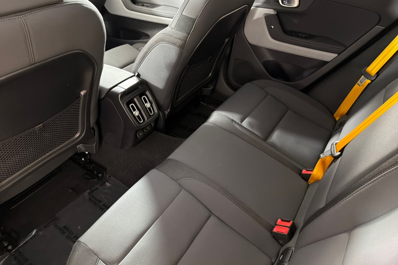 Used 2023 WHITE Polestar Performance image 11