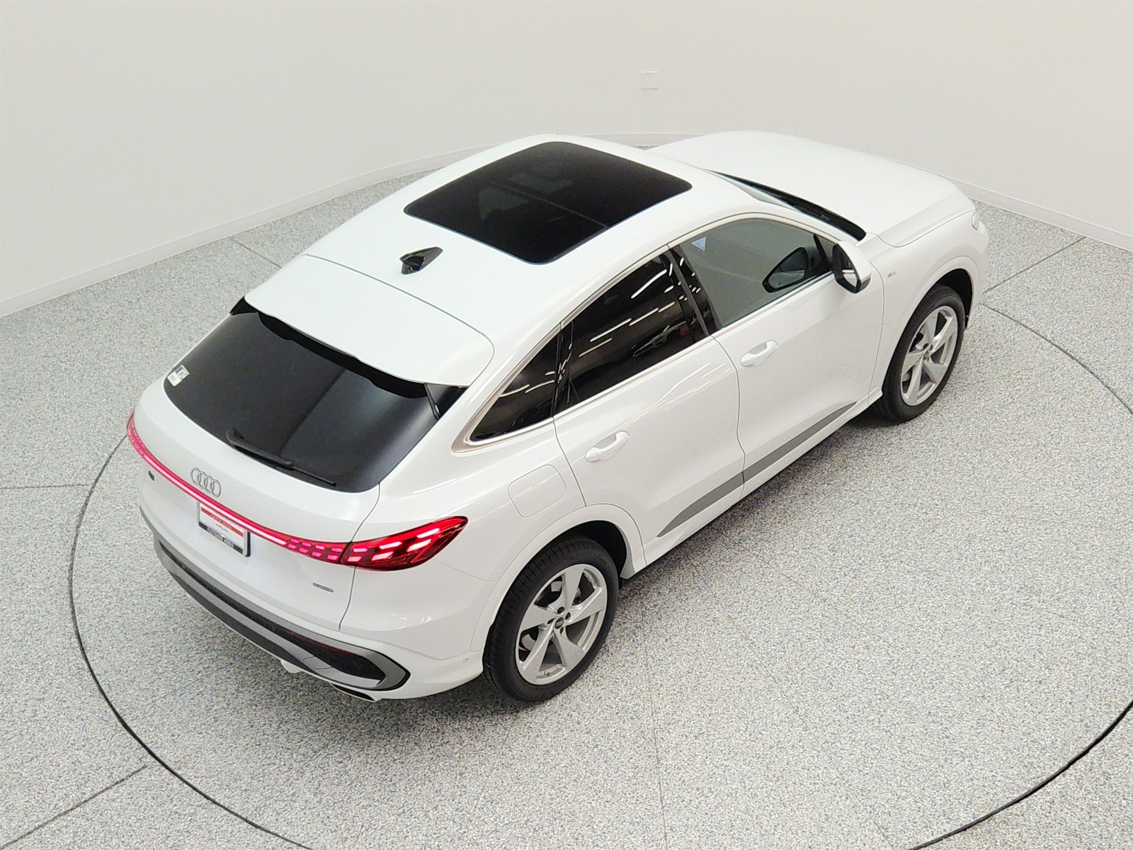 New 2026 Glacier White Metallic Audi Premium Plus 2.0 TFSI quattro image 20