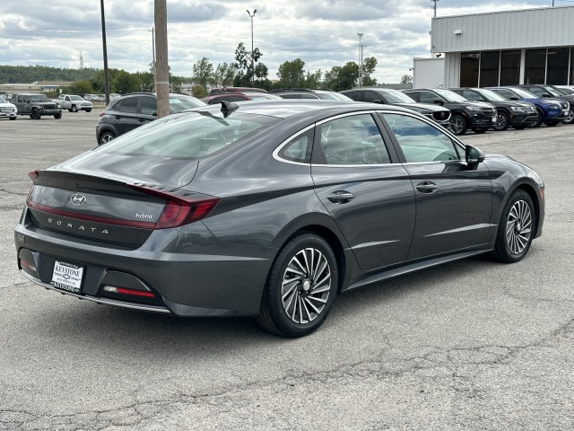 2022 Hyundai Sonata Hybrid Limited 3