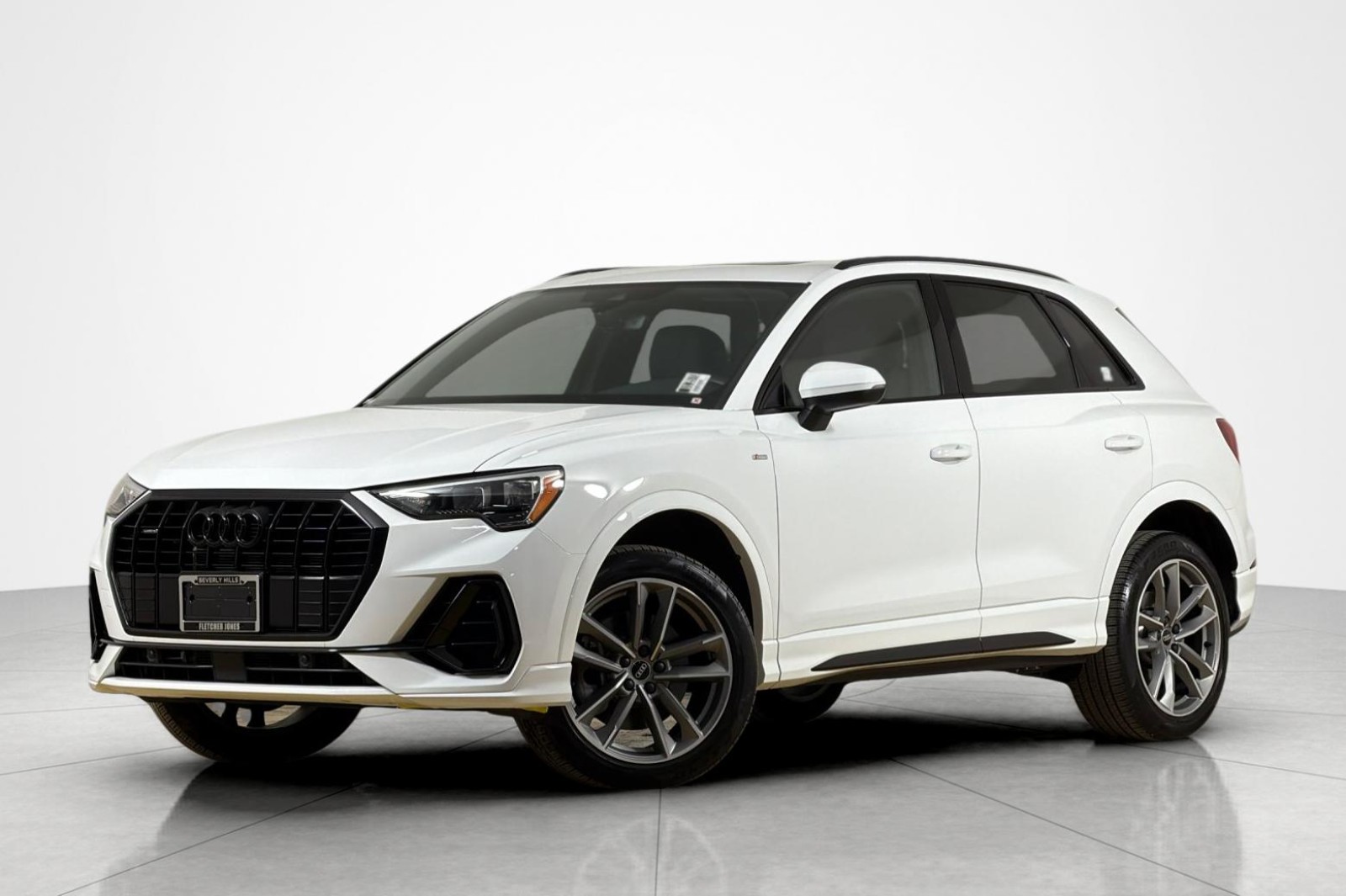 2022 Audi Q3 S line Premium 45 TFSI quattro