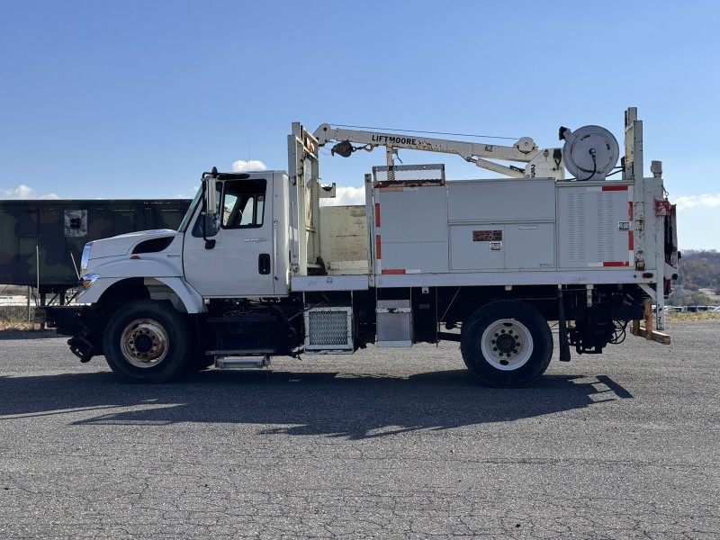 2008 International Harvester 7300 with Liftmore Crane  in , 