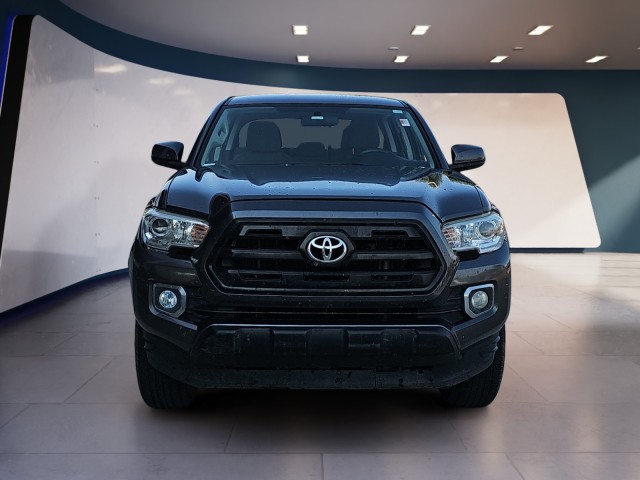 2017 Toyota Tacoma SR 8