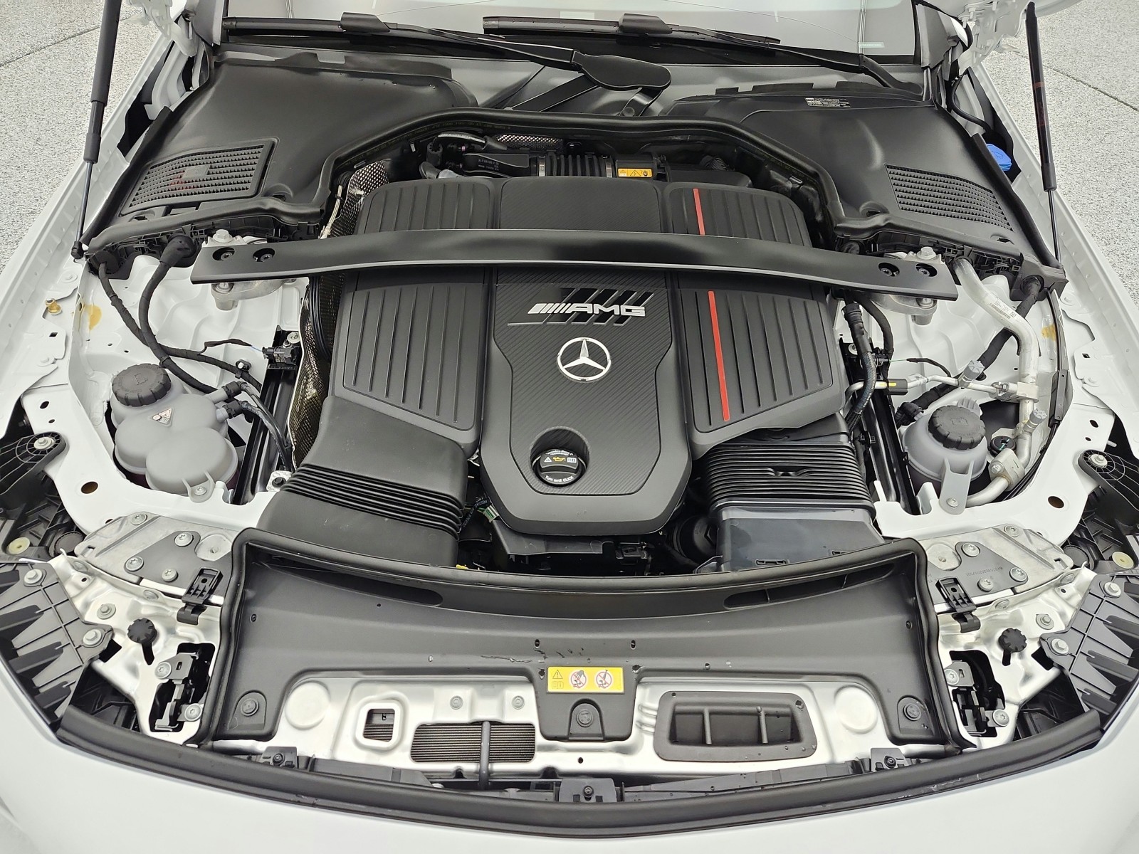 New 2027 MANUFAKTUR Moonlight White Metallic Mercedes-Benz AMG® CLE 53 4MATIC+ Cabriolet image 12