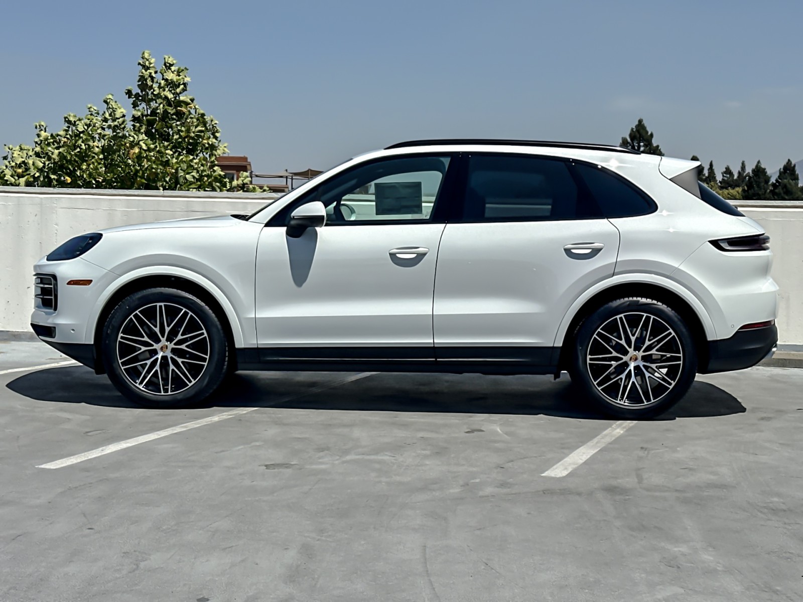 New 2026 WHITE Porsche  image 2