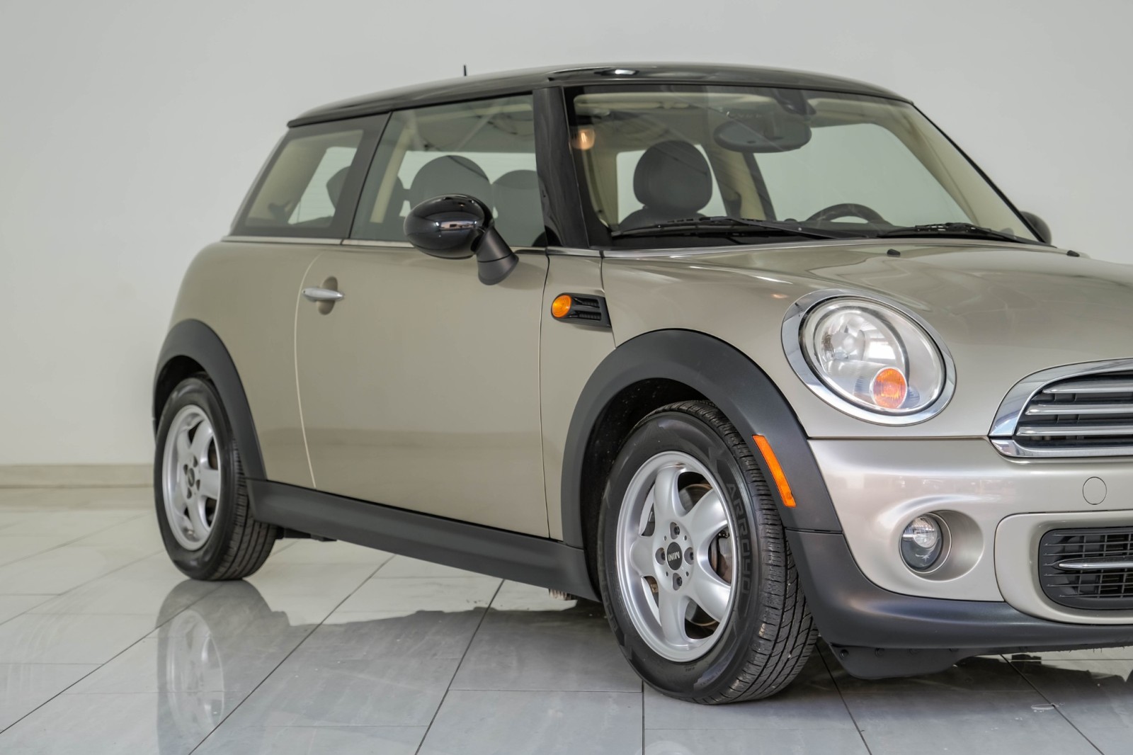 2011 MINI Cooper AUTOMATIC CONVENIENCE PKG PANORAMA HARMAN KARDON P 44