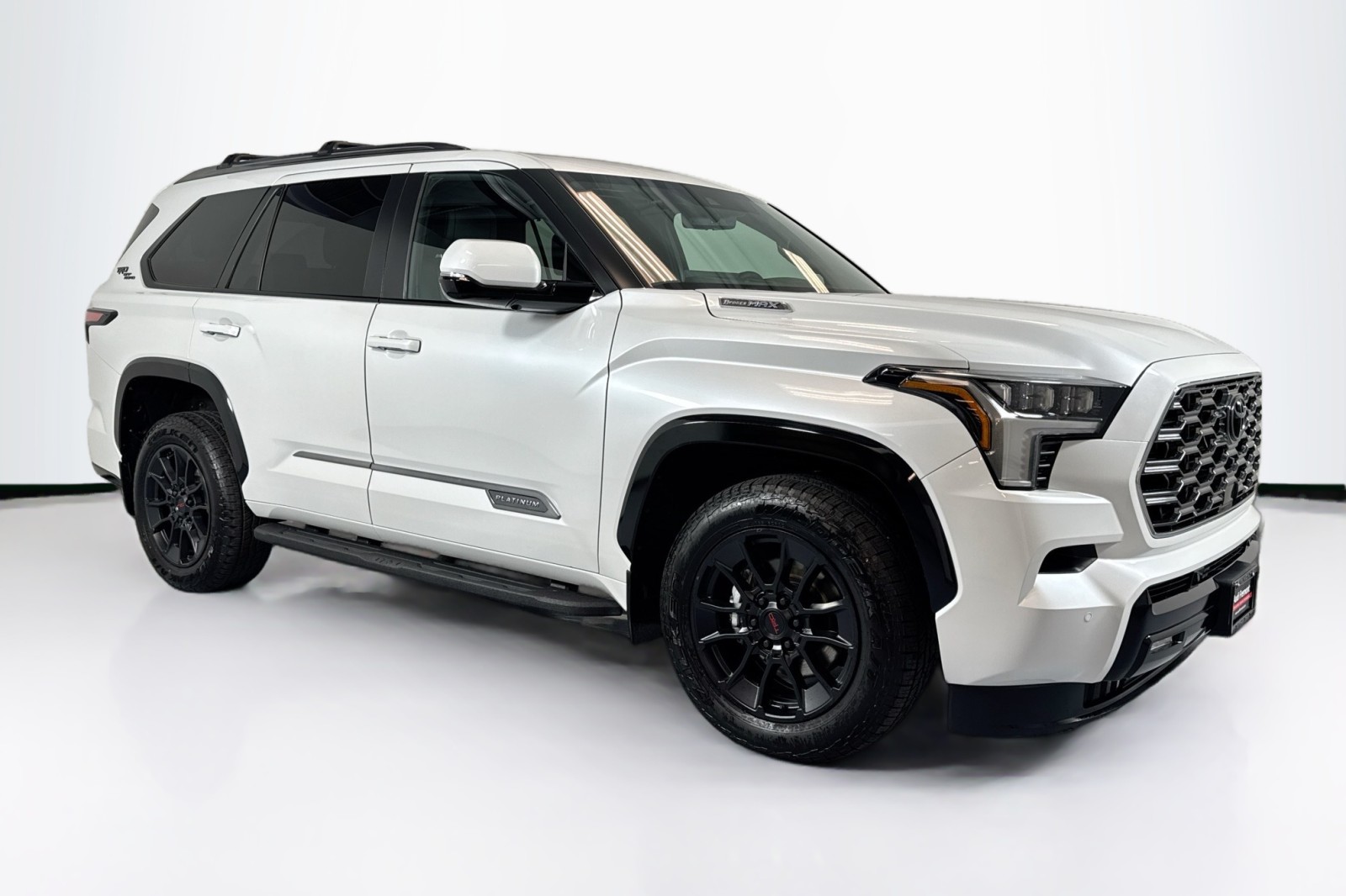 Used 2025 WHITE Toyota Platinum image 3