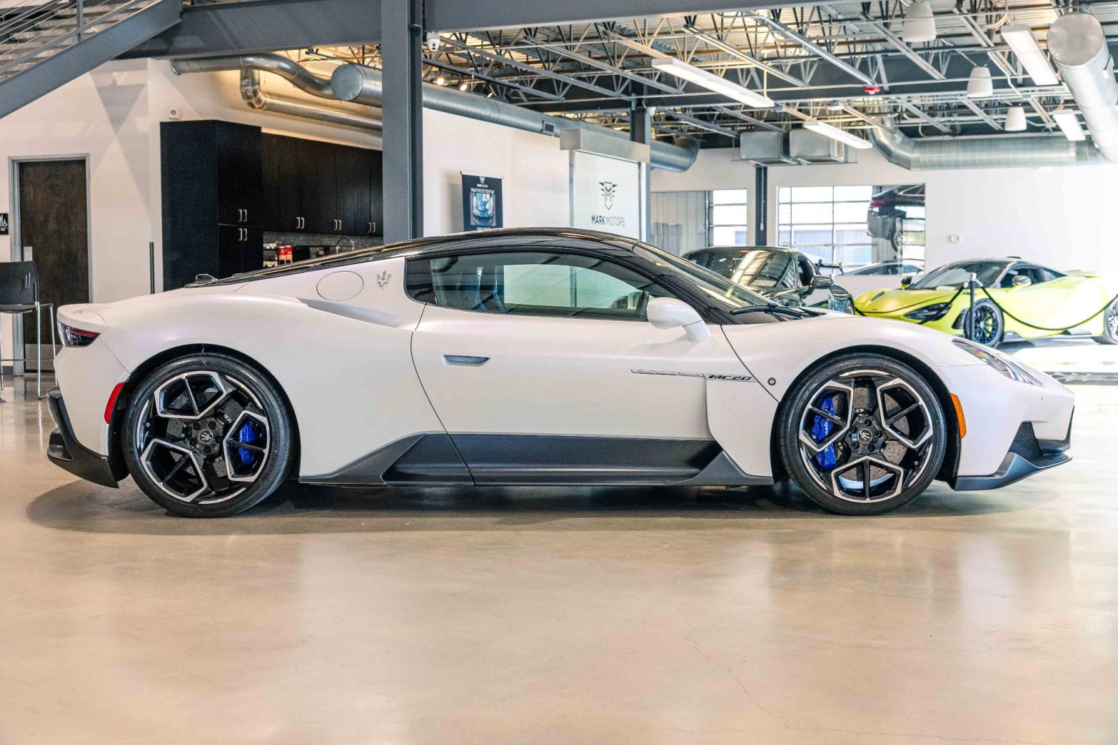 Used Car 2022 Maserati Mc20  For Sale Under $180,000 In Boerne, Texas