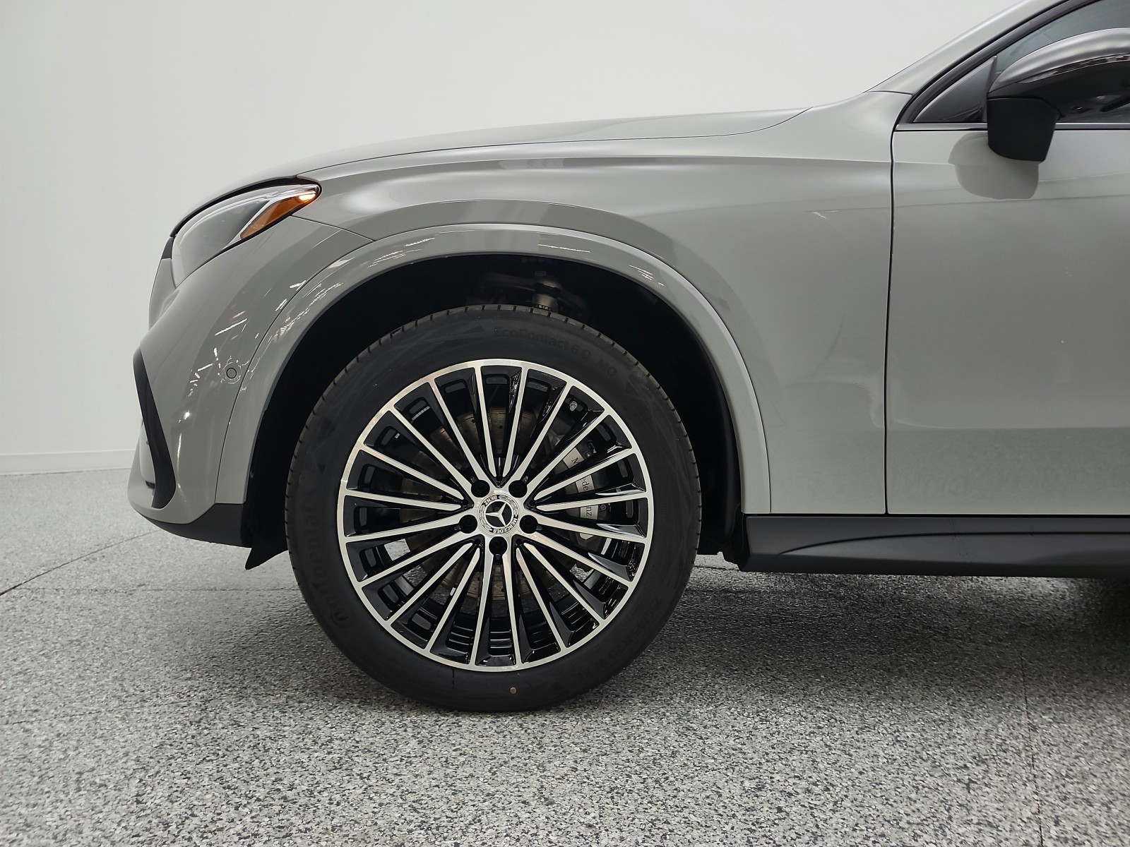 New 2026 MANUFAKTUR Alpine Grey Mercedes-Benz GLC 300 image 24