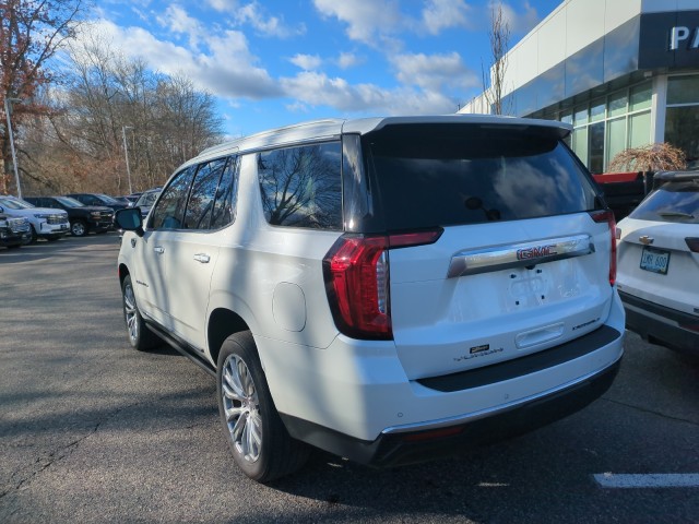 2022 GMC Yukon Denali 8