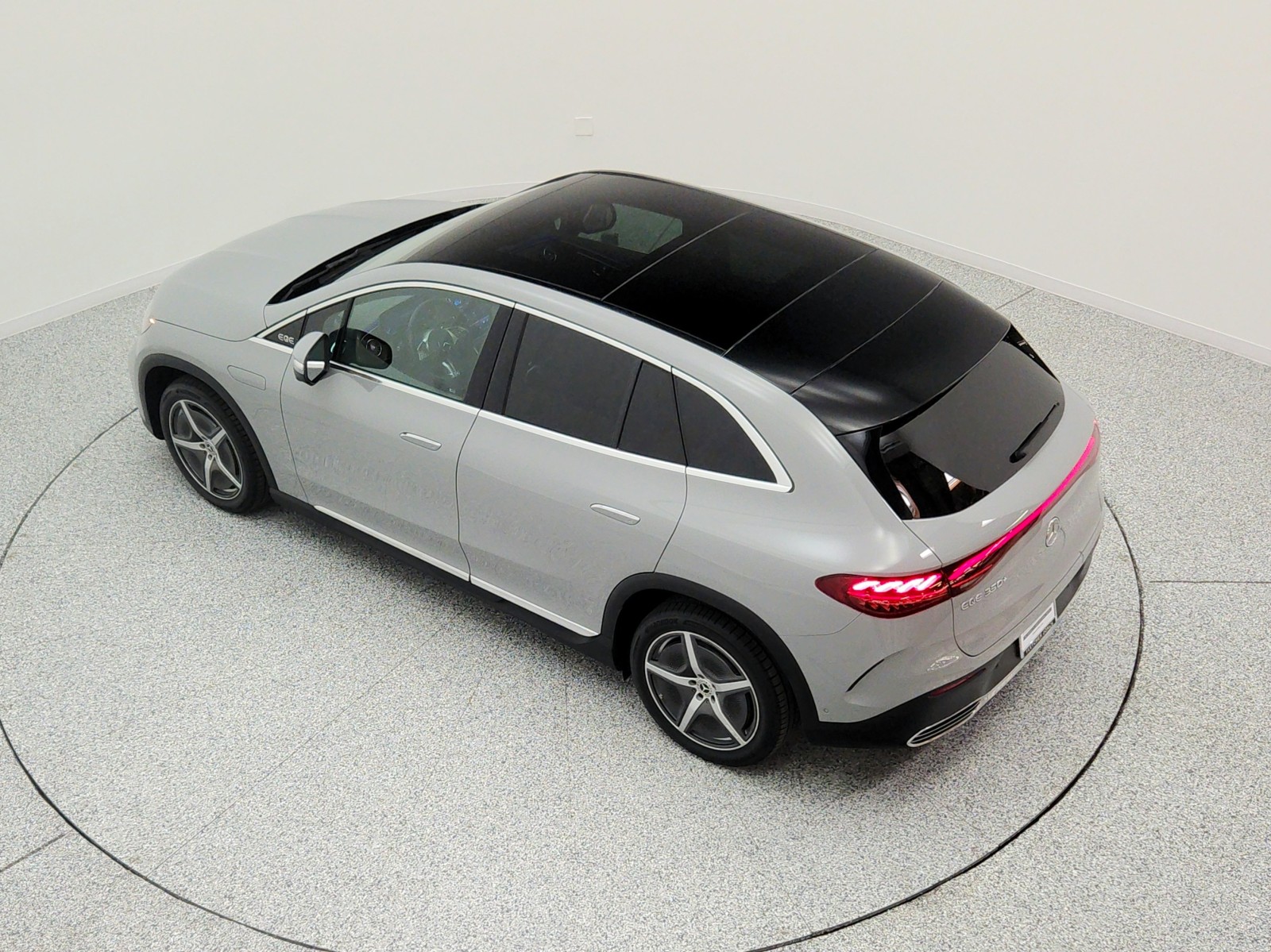 Used 2023 MANUFAKTUR Alpine Grey Mercedes-Benz EQE 350+ SUV image 28