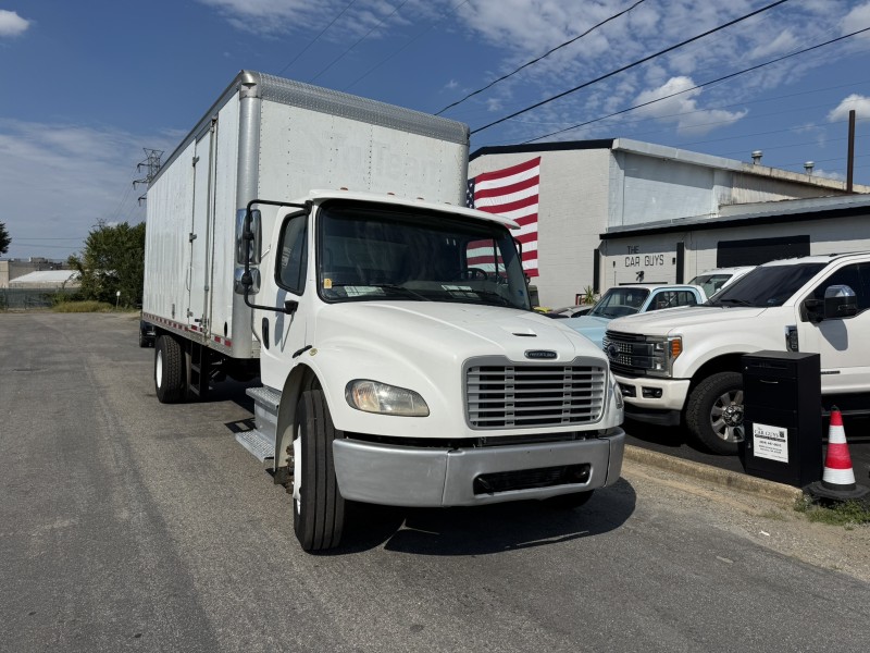 2019 Freightliner M2 24' Box Truck w 2 4' Side Doors in ,
