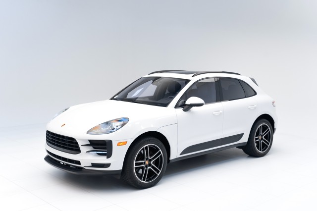 2020  Macan  in , 
