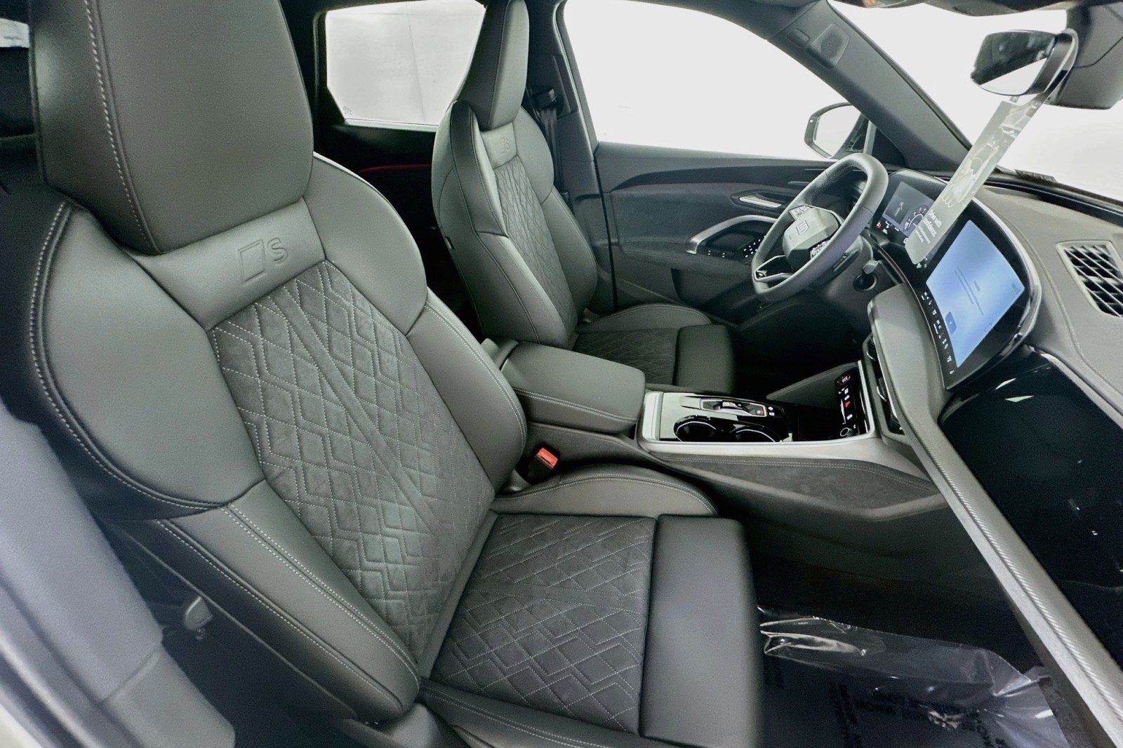 New 2026 Glacier White Metallic Audi Premium Plus image 8