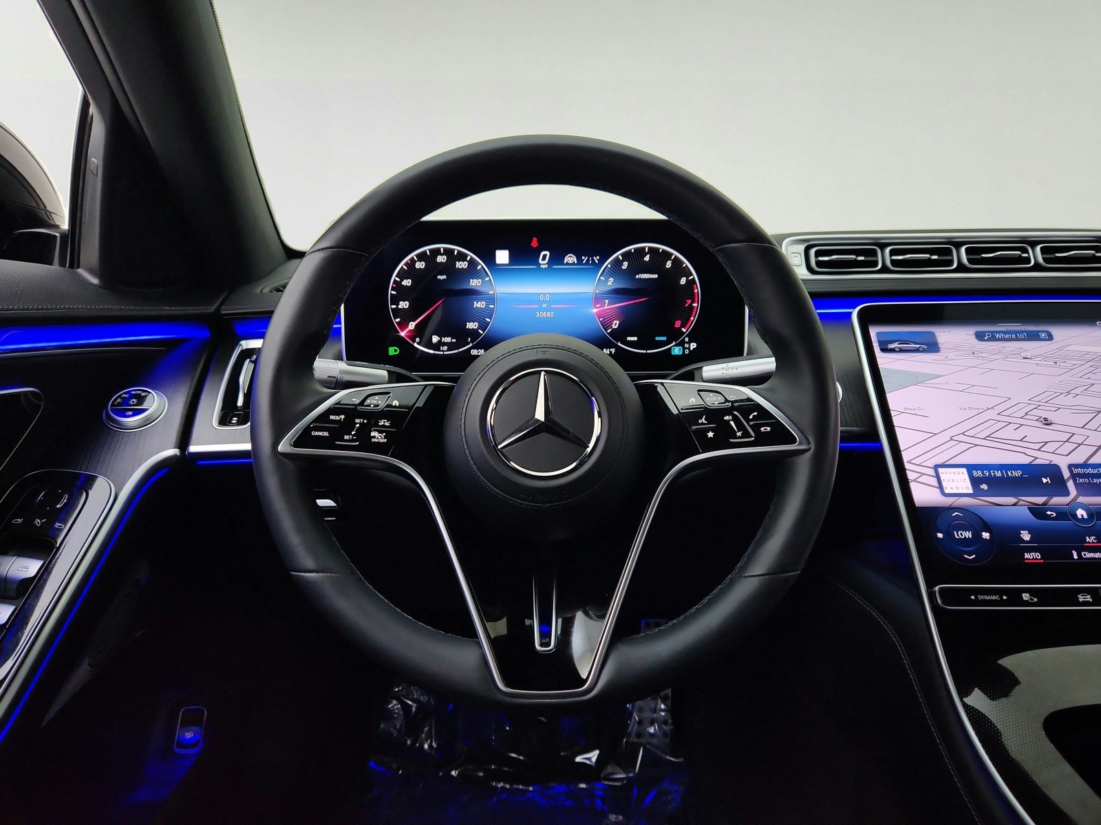 Used 2023 MANUFAKTUR Diamond White Mercedes-Benz S 500 image 23