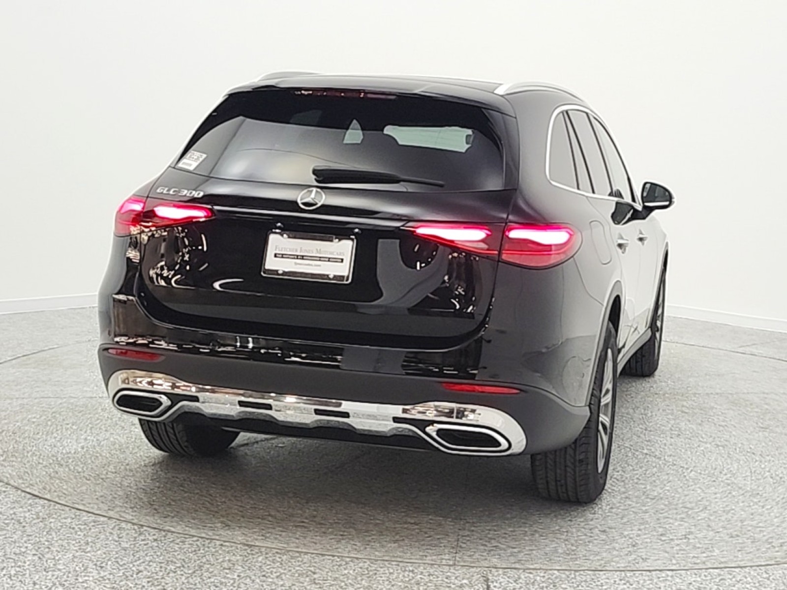 New 2026 Black Mercedes-Benz GLC 300 image 6