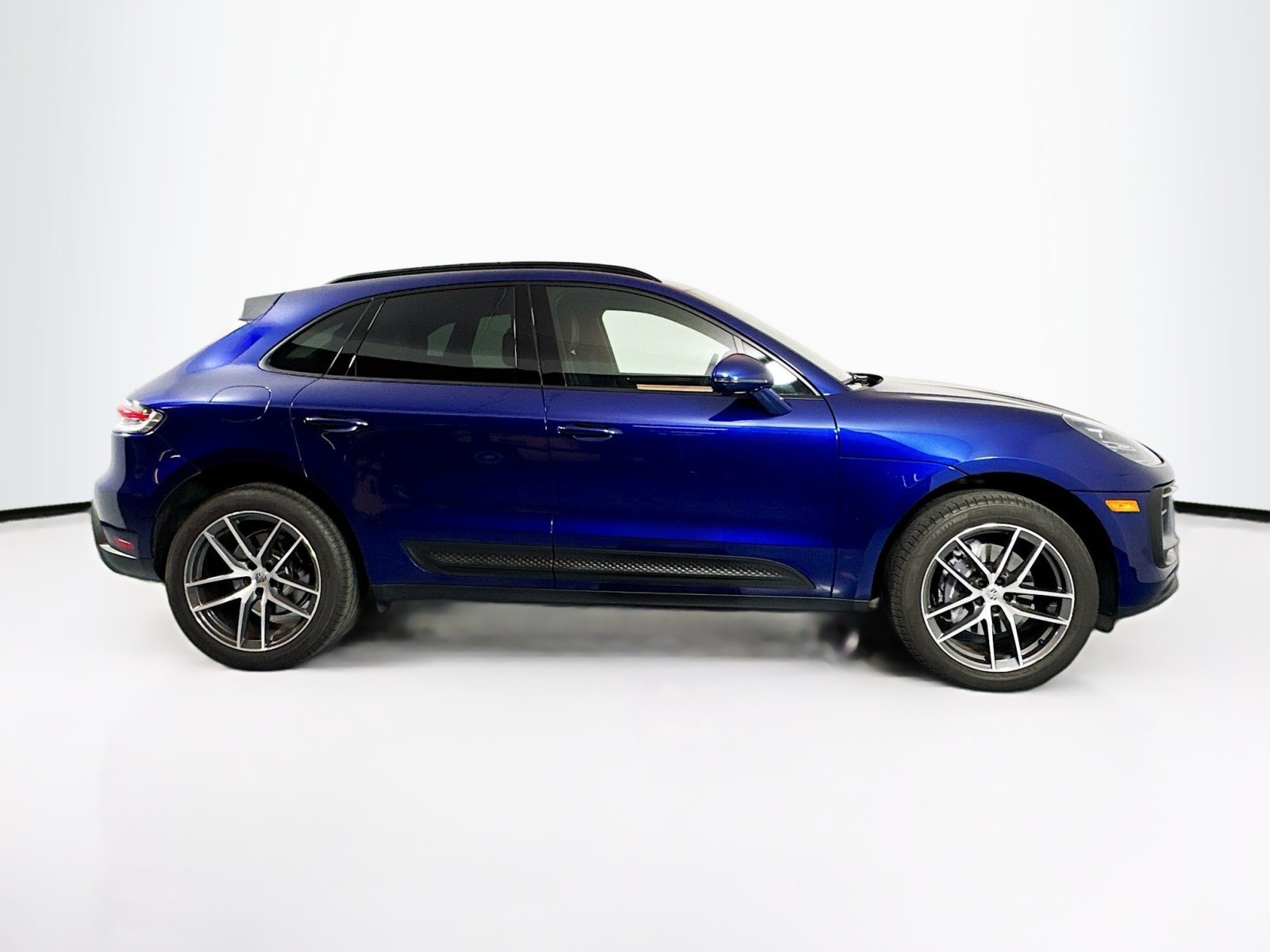 2022 Porsche Macan  4