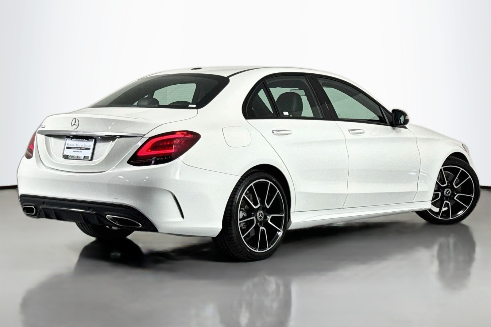 Used 2019 Polar White Mercedes-Benz C 300 image 12