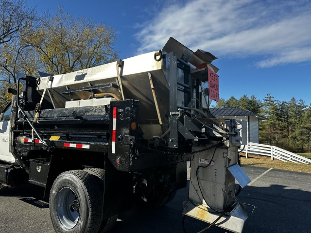 2003 GMC C7500 Dump Truck w Spreader  in , 