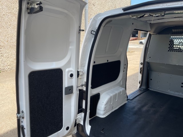 2017 Nissan NV200 Compact Cargo S 20