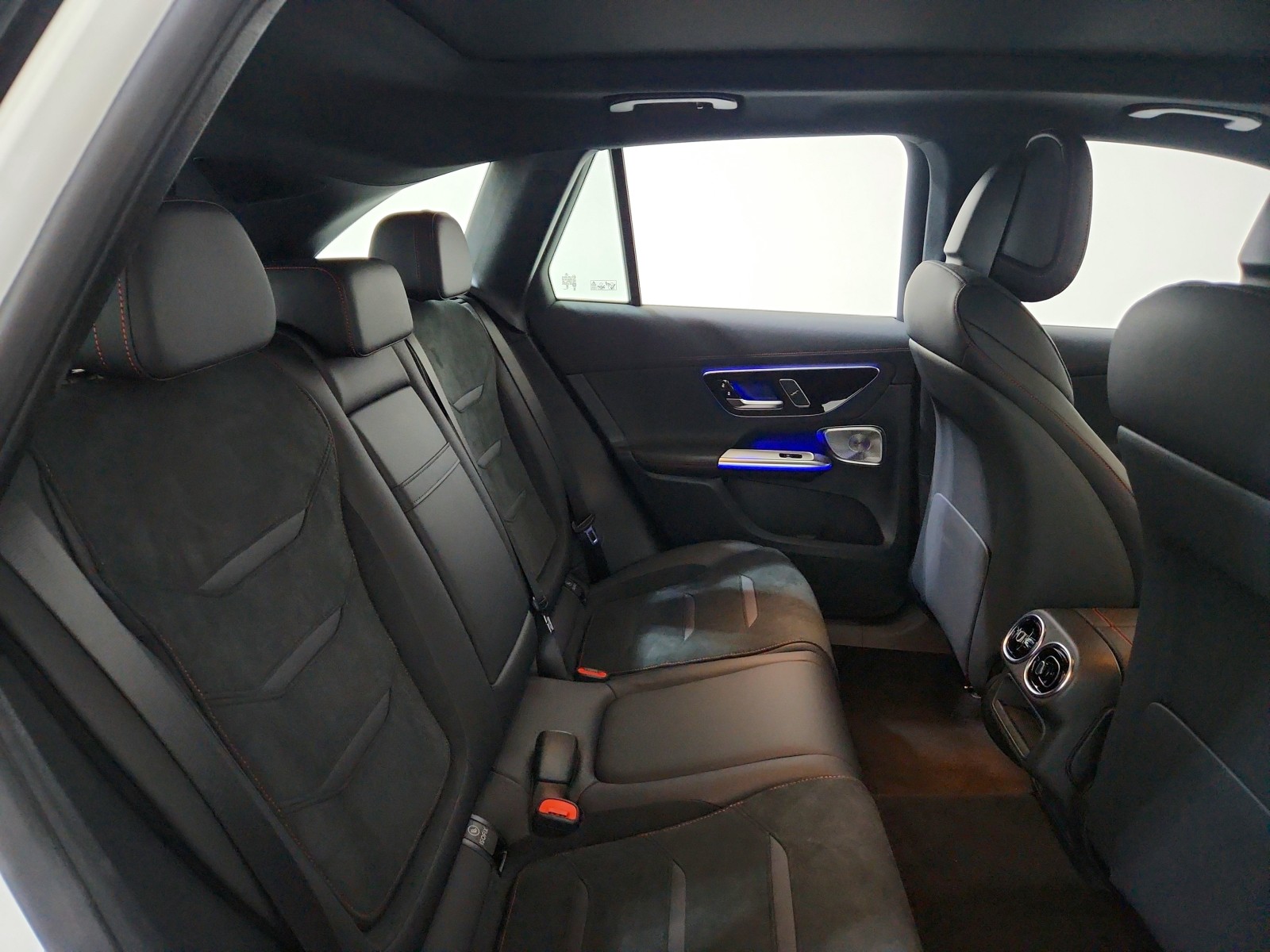 New 2026 Polar White Mercedes-Benz AMG® GLC 43 4MATIC SUV image 17