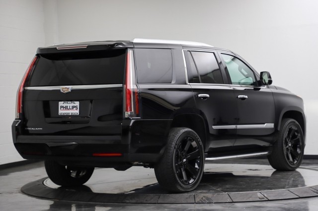 2020 Cadillac Escalade  5