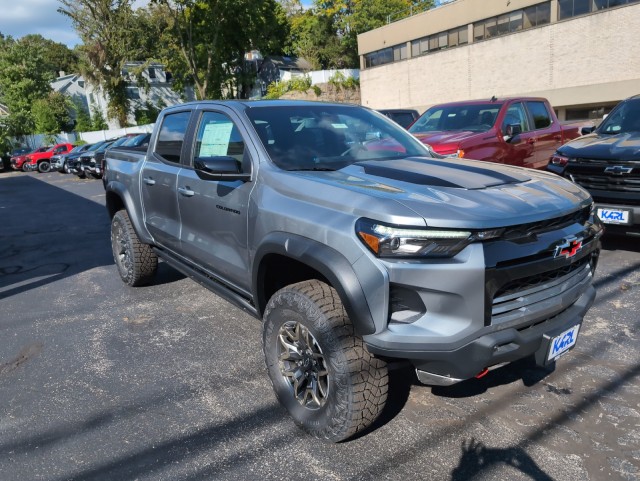 2024 Chevrolet Colorado 4WD ZR2 3