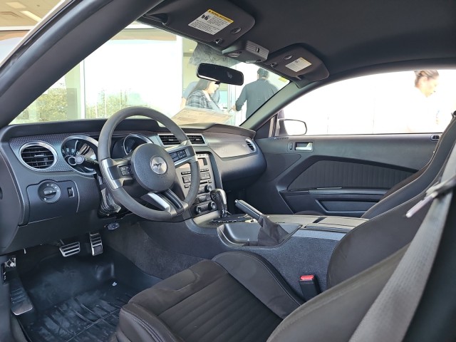 2013 Ford Mustang GT 14